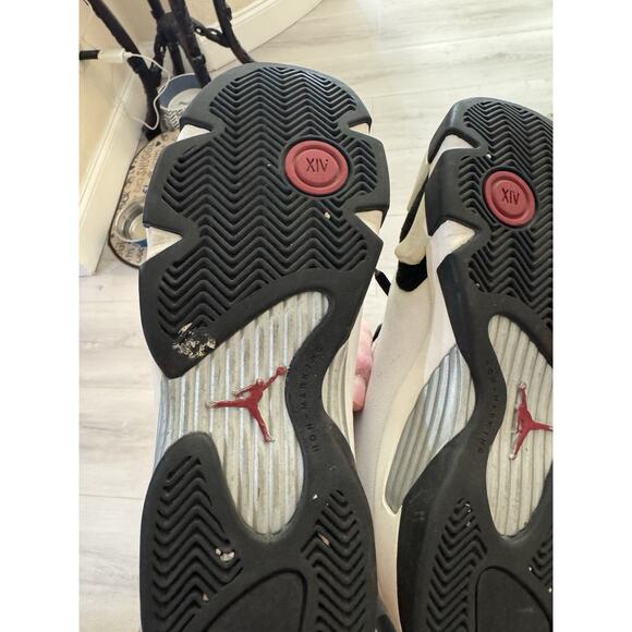 Jordan’s sneakers 6Y - Picture 9 of 11